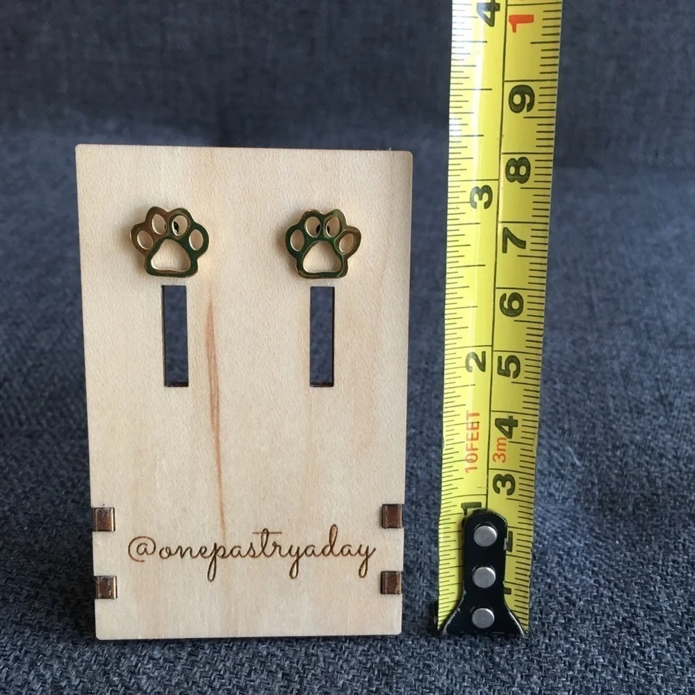 Paw Print Cut Out Stainless Steel Fashion Stud Earrings, GOLD